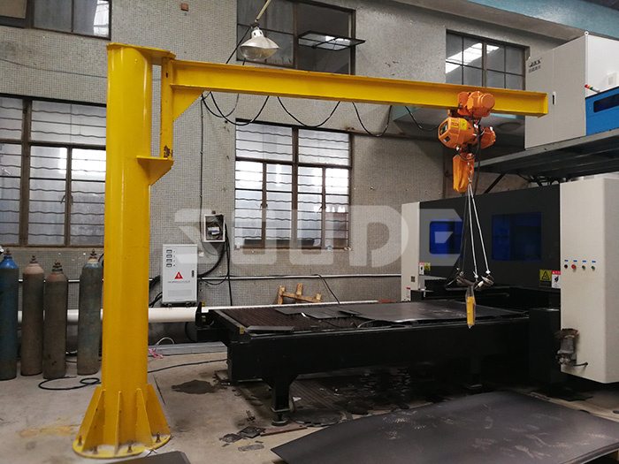 为上海精密机械企业悬臂吊起重机