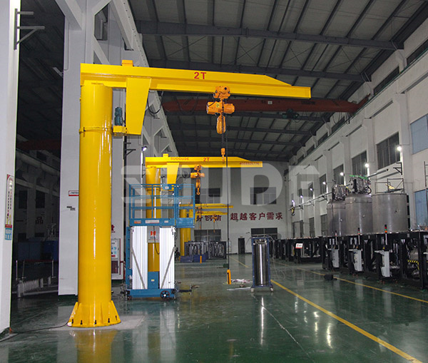 现在公司越来越多选择使用悬臂吊呢？